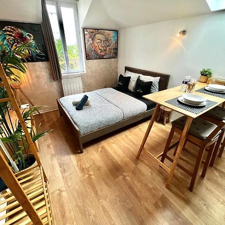 Studio Douillet Hypercentre 12 Min De Paris Enghien-les-Bains Luaran gambar