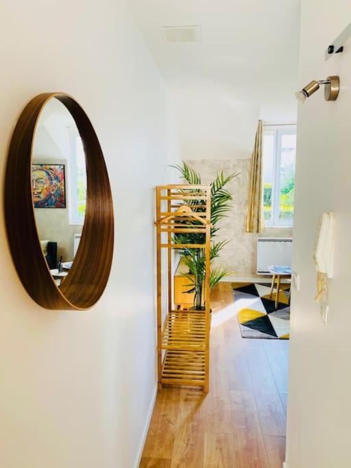 Studio Douillet Hypercentre 12 Min De Paris Enghien-les-Bains Luaran gambar